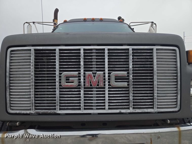 image for item ET5008 2000 GMC C8500 flatbed truck