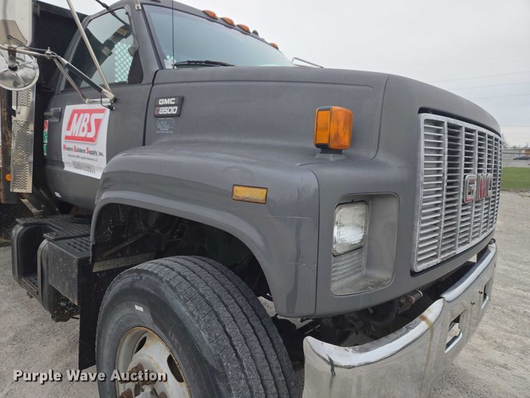 image for item ET5008 2000 GMC C8500 flatbed truck