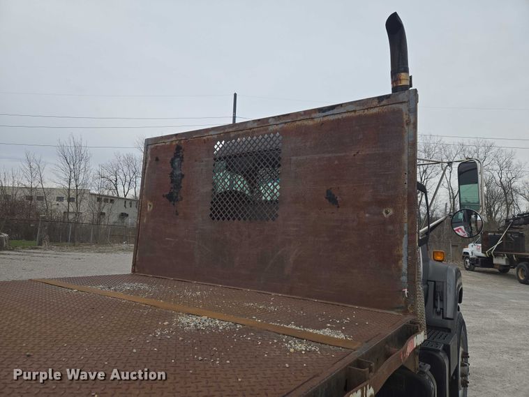 image for item ET5008 2000 GMC C8500 flatbed truck