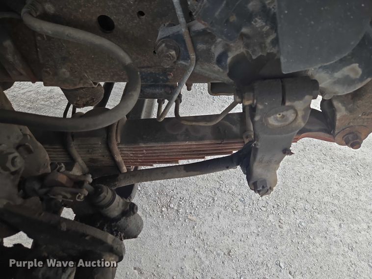 image for item ET5008 2000 GMC C8500 flatbed truck