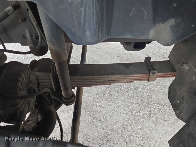 image for item ET5008 2000 GMC C8500 flatbed truck