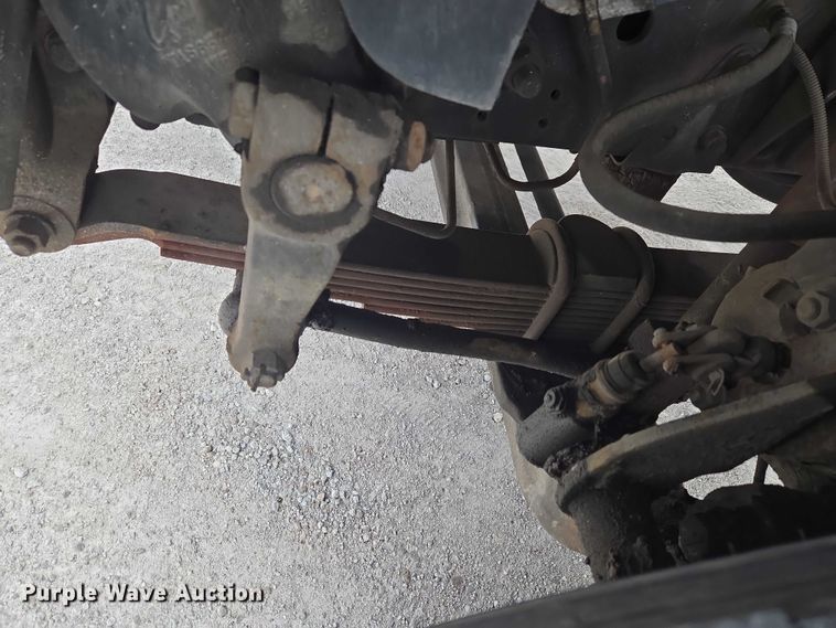 image for item ET5008 2000 GMC C8500 flatbed truck