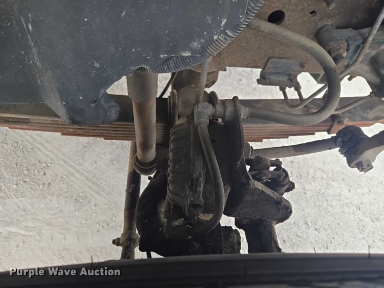 image for item ET5008 2000 GMC C8500 flatbed truck