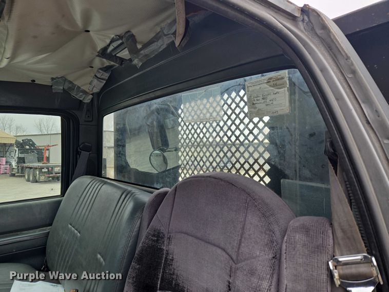 image for item ET5008 2000 GMC C8500 flatbed truck