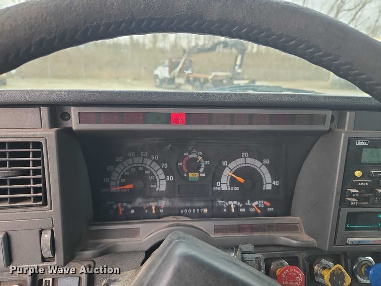 image for item ET5008 2000 GMC C8500 flatbed truck