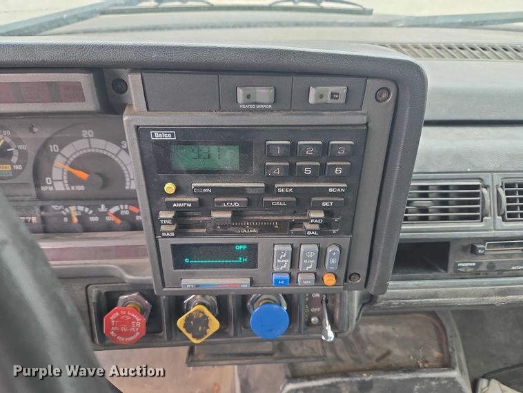 image for item ET5008 2000 GMC C8500 flatbed truck