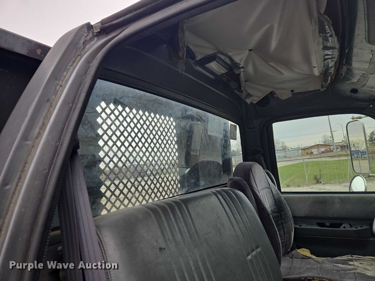 image for item ET5008 2000 GMC C8500 flatbed truck