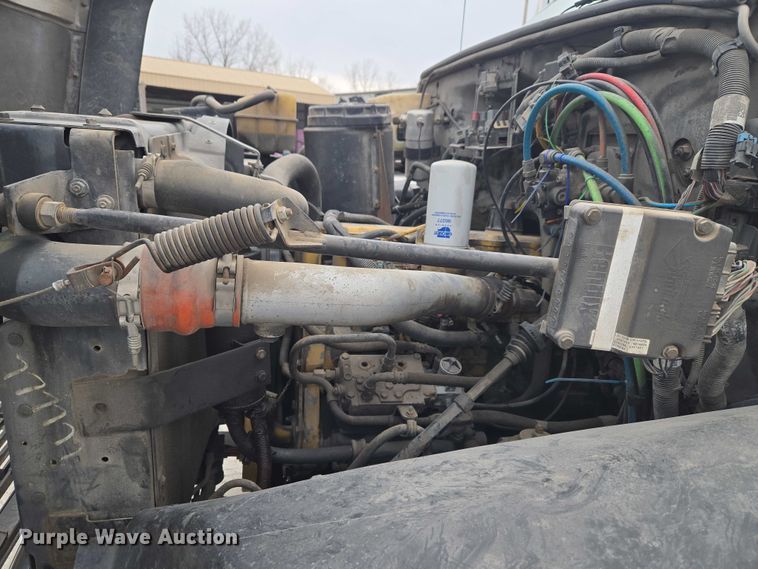 image for item ET5008 2000 GMC C8500 flatbed truck