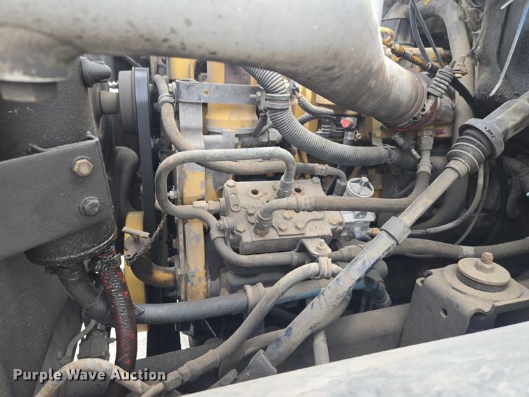 image for item ET5008 2000 GMC C8500 flatbed truck