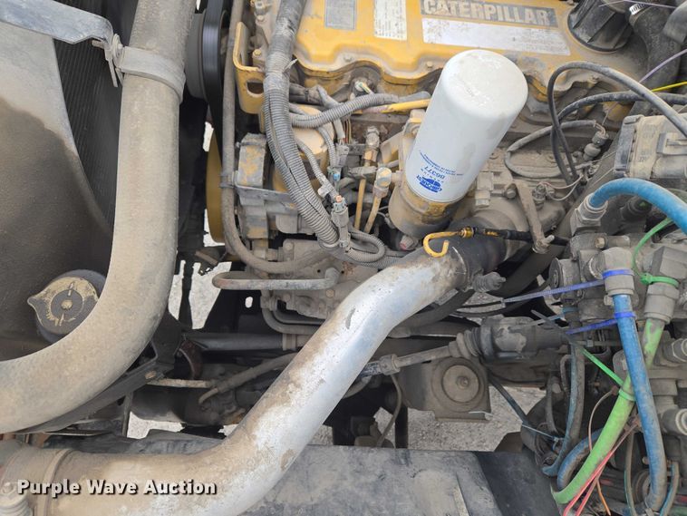 image for item ET5008 2000 GMC C8500 flatbed truck