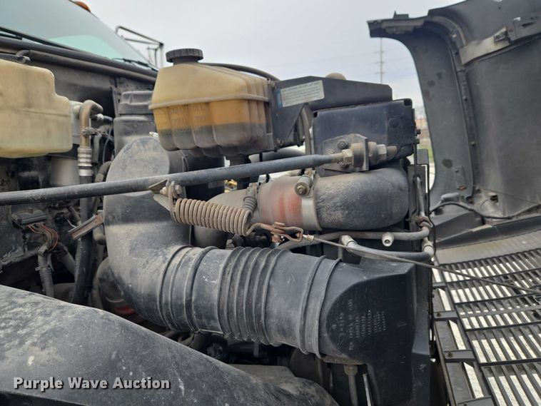 image for item ET5008 2000 GMC C8500 flatbed truck