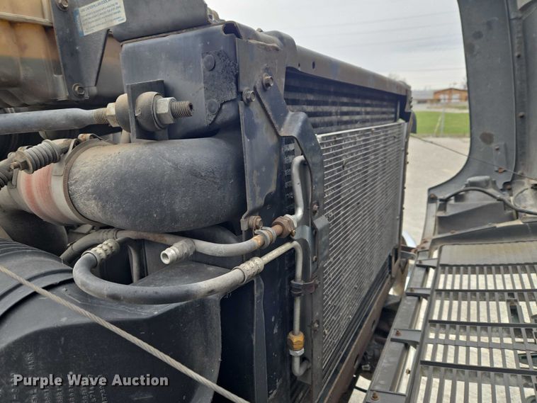 image for item ET5008 2000 GMC C8500 flatbed truck