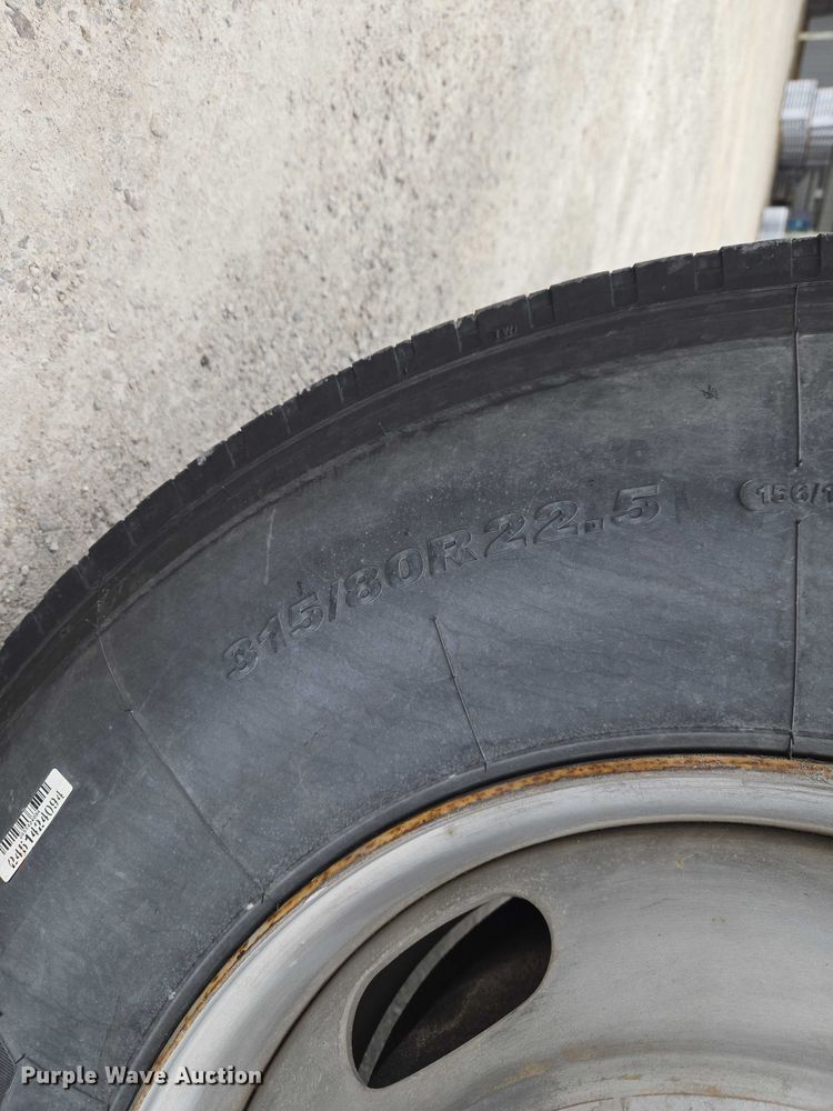 image for item ET5008 2000 GMC C8500 flatbed truck