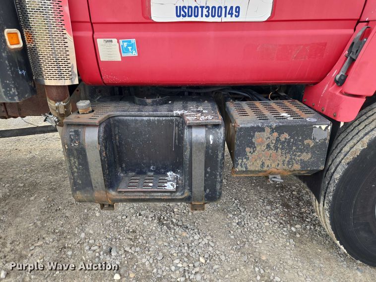 image for item ET5012 2000 GMC C8500 crane truck