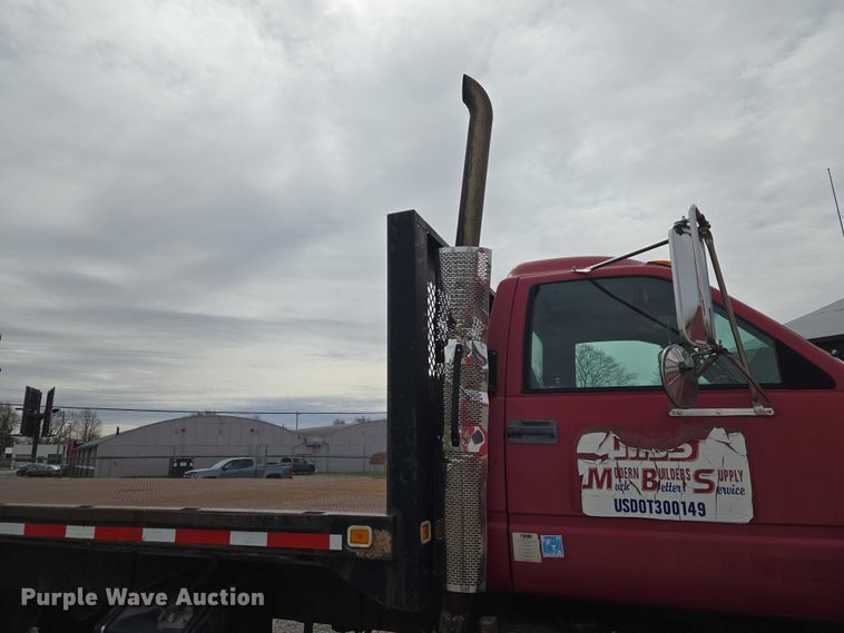 image for item ET5012 2000 GMC C8500 crane truck