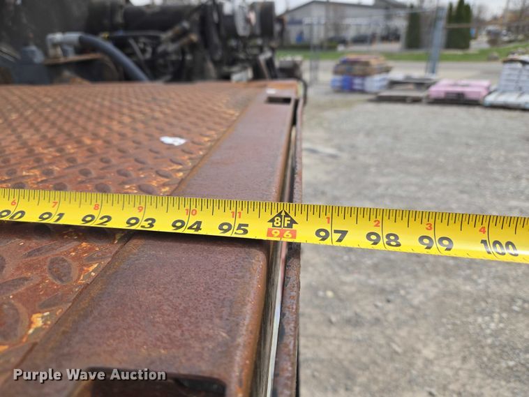 image for item ET5012 2000 GMC C8500 crane truck