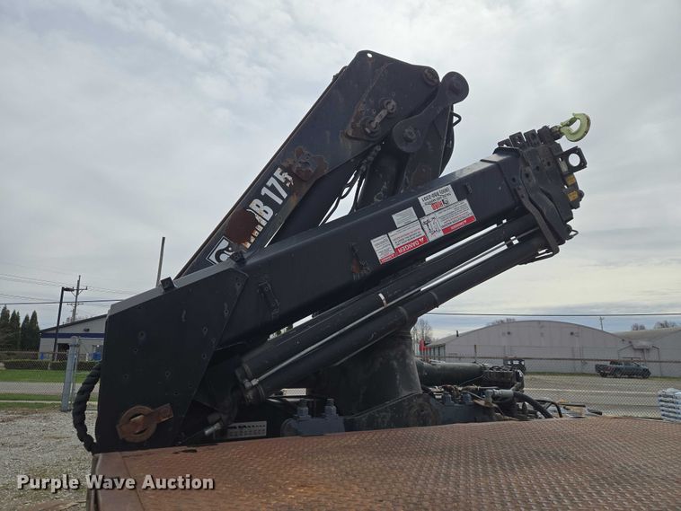 image for item ET5012 2000 GMC C8500 crane truck