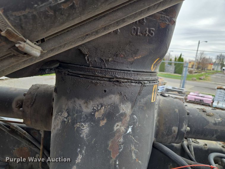 image for item ET5012 2000 GMC C8500 crane truck