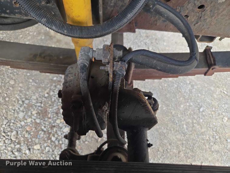 image for item ET5012 2000 GMC C8500 crane truck