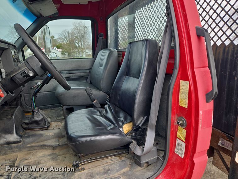 image for item ET5012 2000 GMC C8500 crane truck