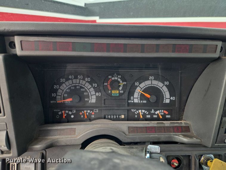 image for item ET5012 2000 GMC C8500 crane truck