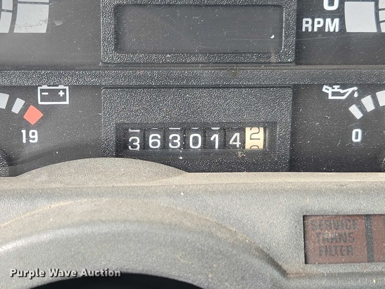 image for item ET5012 2000 GMC C8500 crane truck