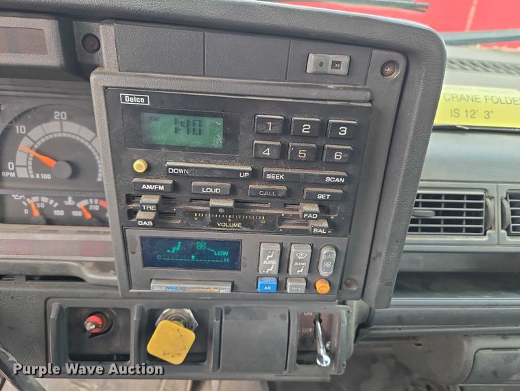 image for item ET5012 2000 GMC C8500 crane truck