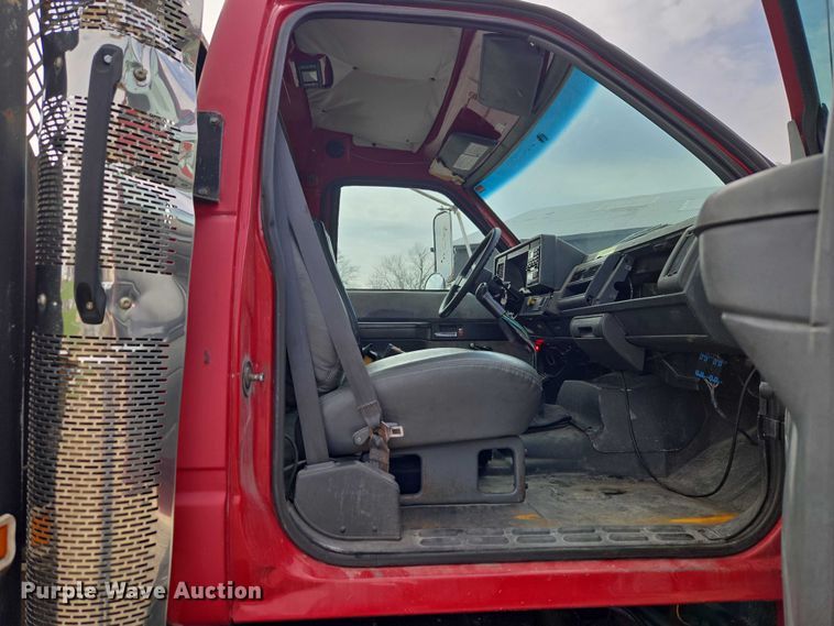 image for item ET5012 2000 GMC C8500 crane truck