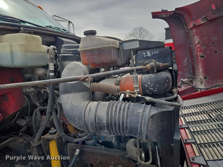 image for item ET5012 2000 GMC C8500 crane truck