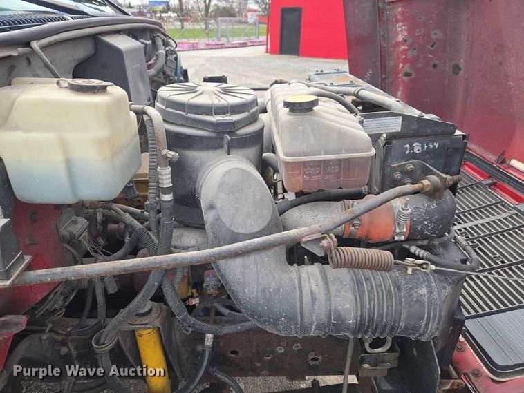 image for item ET5012 2000 GMC C8500 crane truck