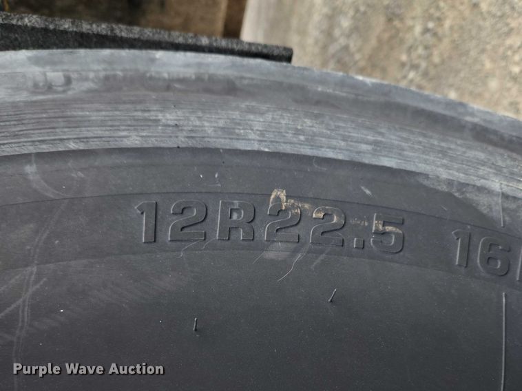 image for item ET5012 2000 GMC C8500 crane truck