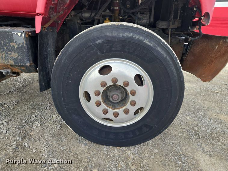 image for item ET5012 2000 GMC C8500 crane truck