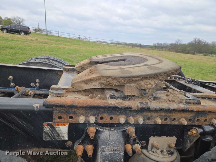 image for item ET5223 2005 Freightliner Columbia semi truck