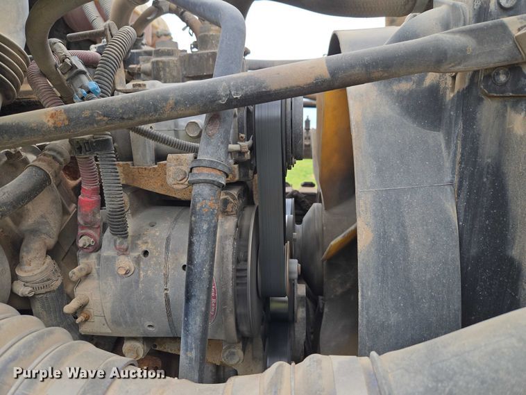 image for item ET5223 2005 Freightliner Columbia semi truck