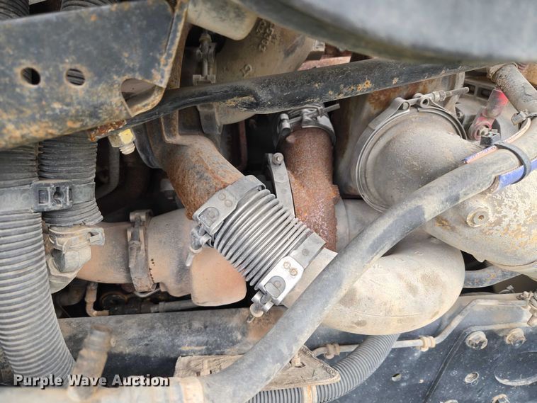 image for item ET5223 2005 Freightliner Columbia semi truck