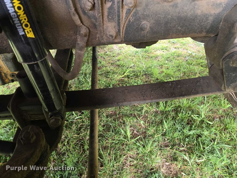 image for item ET5223 2005 Freightliner Columbia semi truck