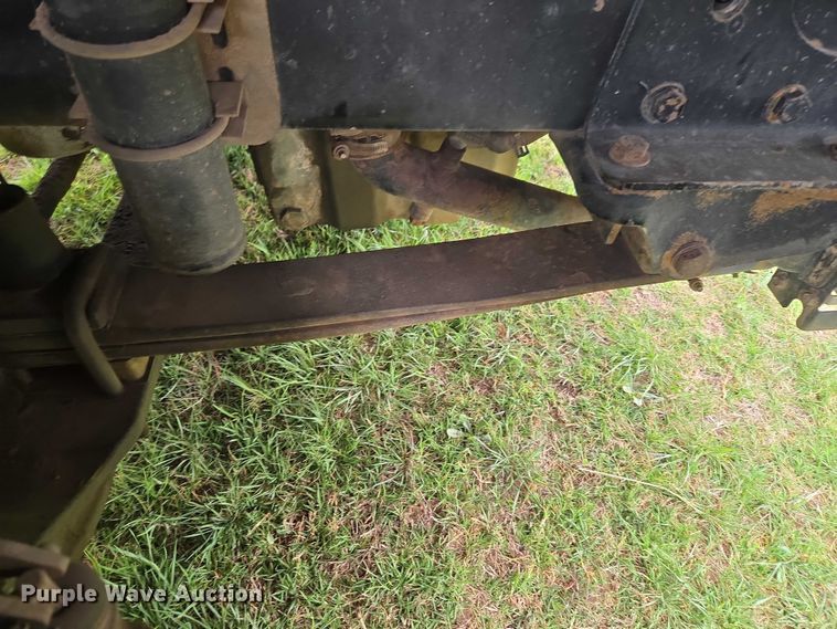 image for item ET5223 2005 Freightliner Columbia semi truck