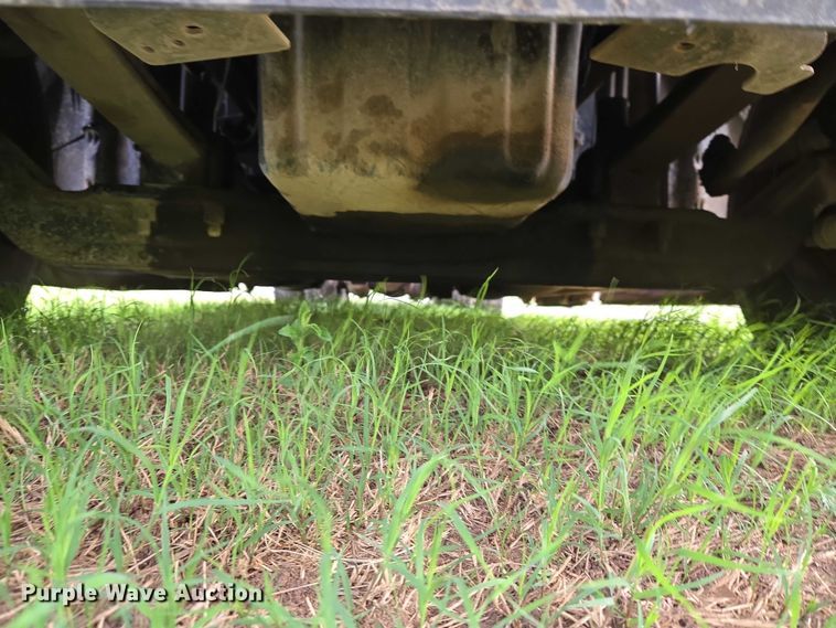 image for item ET5224 2013 Freightliner Cascadia semi truck