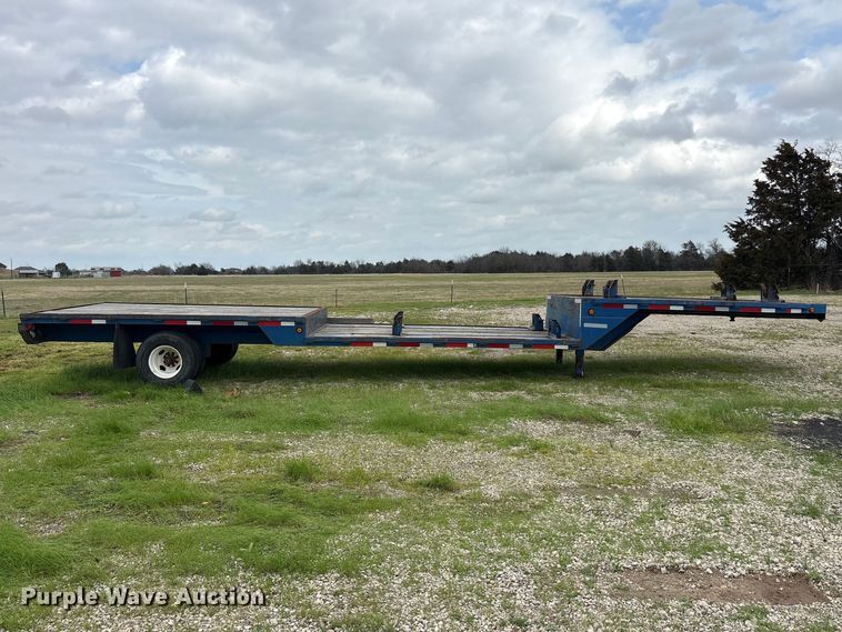 image for item EU0334 2005 Falcon Utility L-MF35 double drop deck trailer