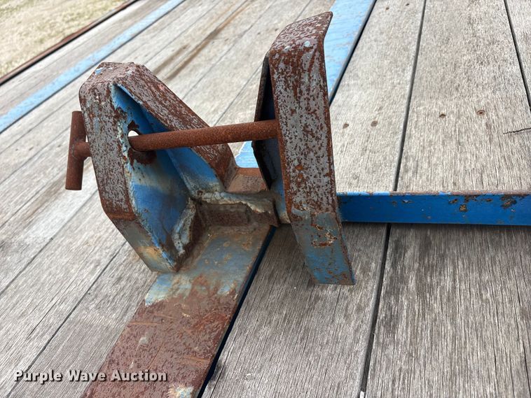 image for item EU0334 2005 Falcon Utility L-MF35 double drop deck trailer