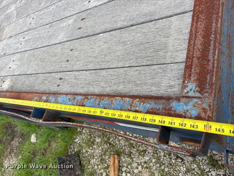 image for item EU0334 2005 Falcon Utility L-MF35 double drop deck trailer