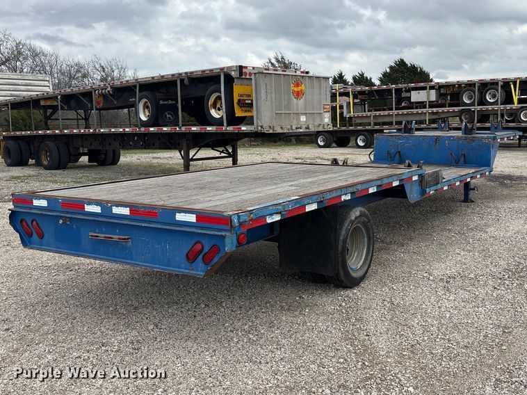 image for item EU0335 2005 Falcon Utility L-MF35 double drop deck trailer