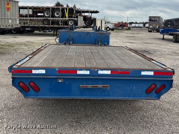 image for item EU0335 2005 Falcon Utility L-MF35 double drop deck trailer