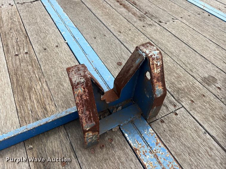 image for item EU0335 2005 Falcon Utility L-MF35 double drop deck trailer