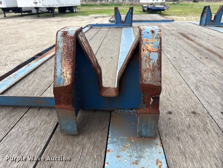 image for item EU0335 2005 Falcon Utility L-MF35 double drop deck trailer