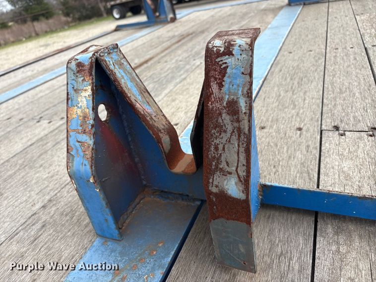 image for item EU0335 2005 Falcon Utility L-MF35 double drop deck trailer