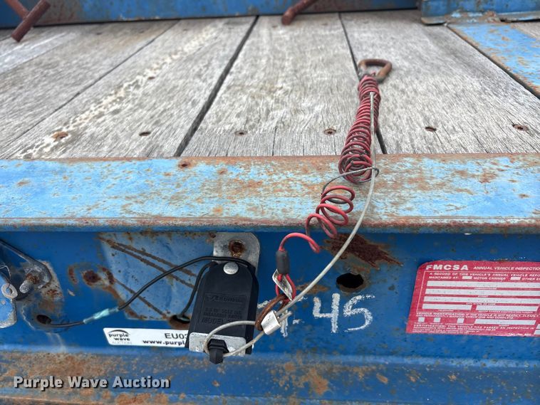 image for item EU0337 2005 Falcon Utility L-MF35 double drop deck trailer