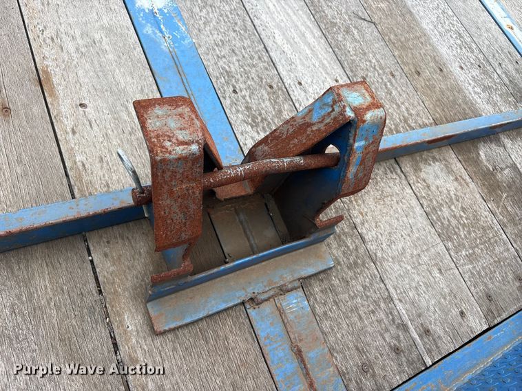 image for item EU0337 2005 Falcon Utility L-MF35 double drop deck trailer