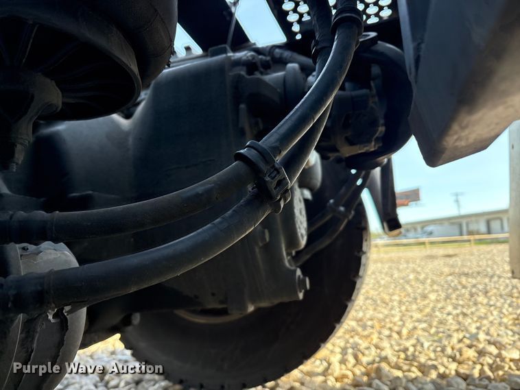 image for item EU0368 2023 Kenworth T680 semi truck