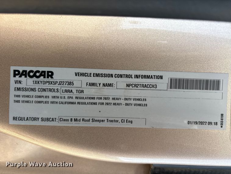 image for item EU0368 2023 Kenworth T680 semi truck